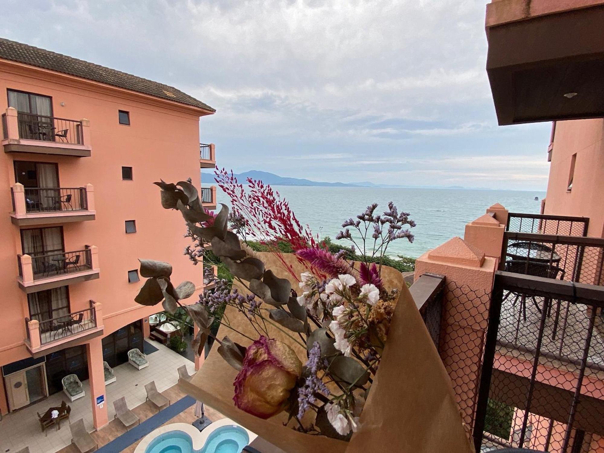 Resort pé na areia - Studios direto com proprietário JBVJR Florianópolis Exterior foto